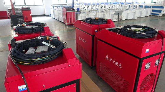 Przenośny laserowy spawar 1000W 1500W 2000W 3000W z prędkością cięcia 100m/min