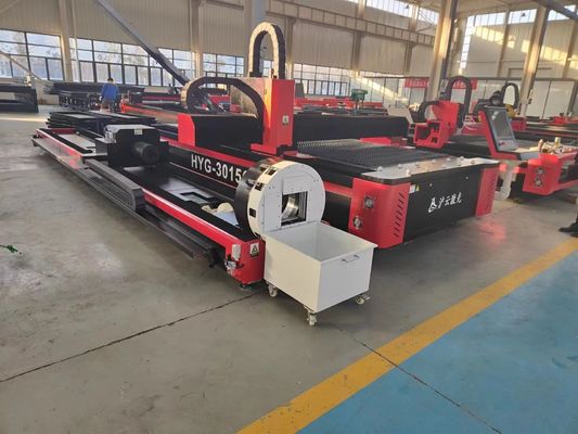 Maszyna do cięcia metalu 1500mm*3000mm Sprzęt laserowy przemysłowy 1000W CNC Fiber Laser