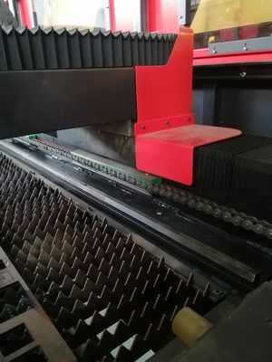 Dom Wysoka precyzja 3015 złoto CS SS mosiądz miedź ekonomiczny jednoplatformowa maszyna do cięcia laserowego włókna