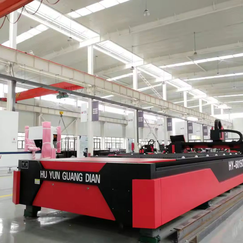 Maszyna do cięcia laserowego płyt metalowych z włókna pojedynczego stołu ze stali nierdzewnej CNC Dst-4 6015